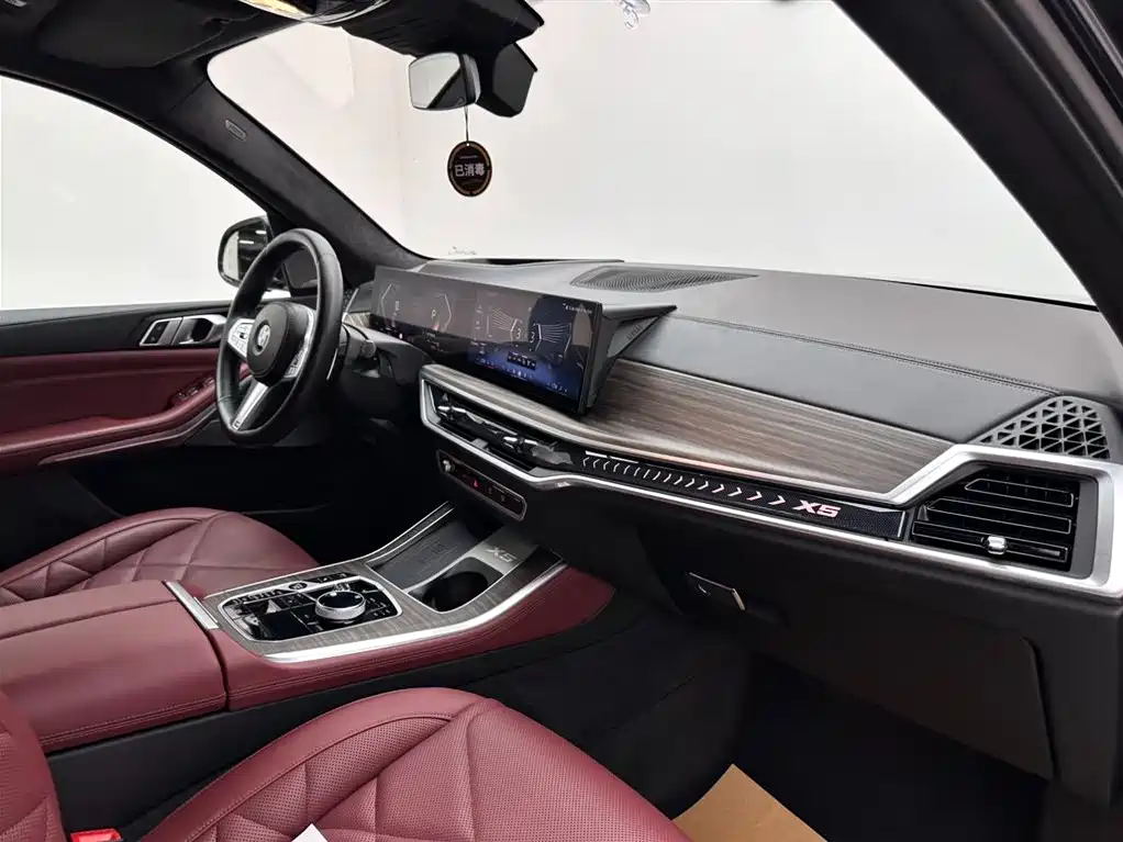 BMW X5 2024 — фото 11