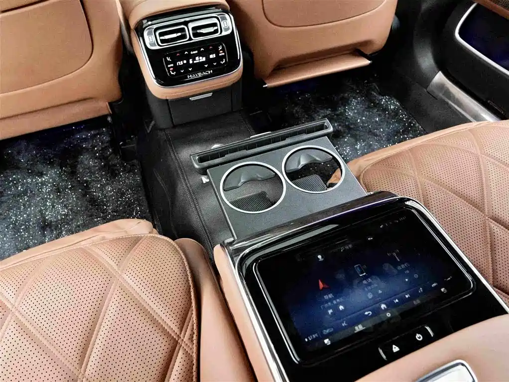 Mercedes-Benz Maybach S-Class 2024 — фото 19