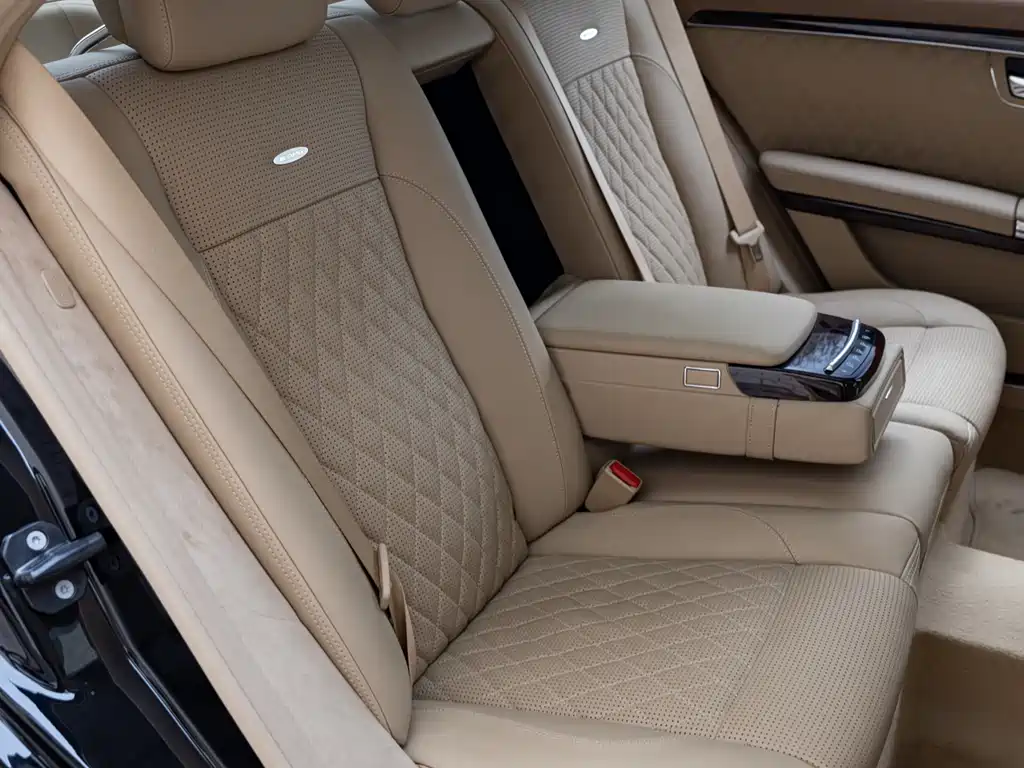 Mercedes-Benz S-Class AMG 2011 — фото 23