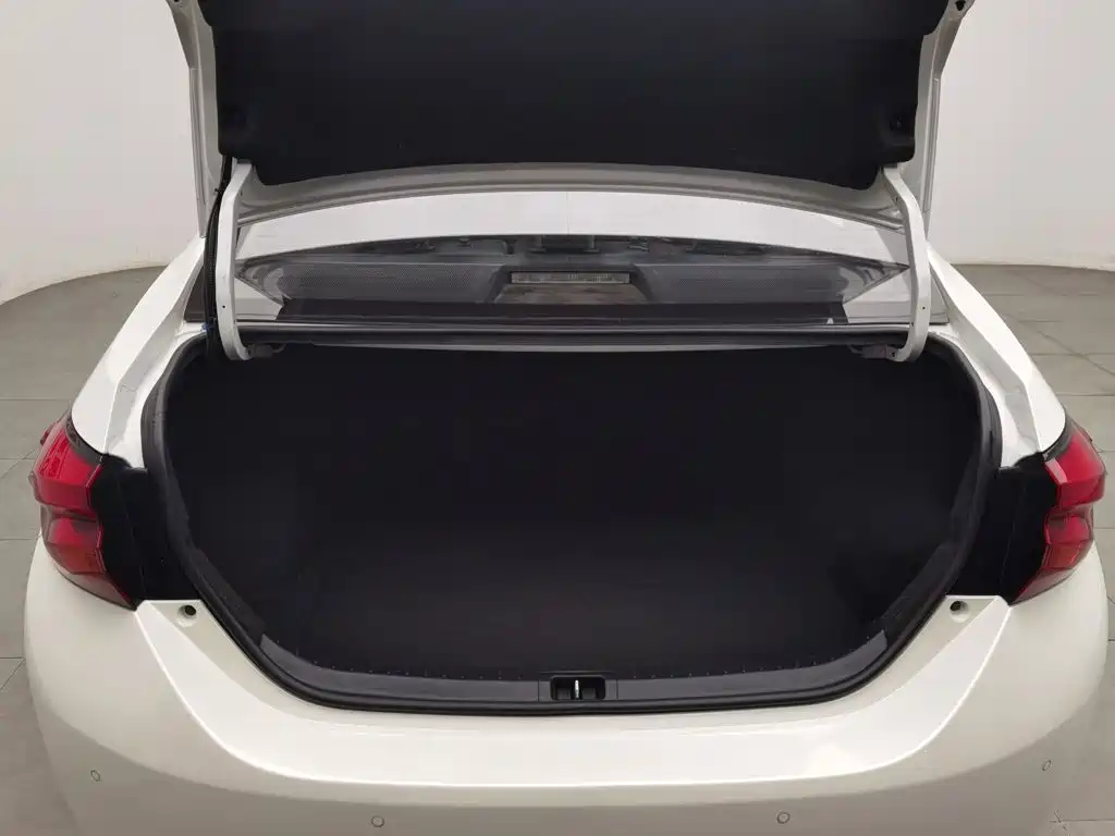 Toyota Levin 2018 — фото 16