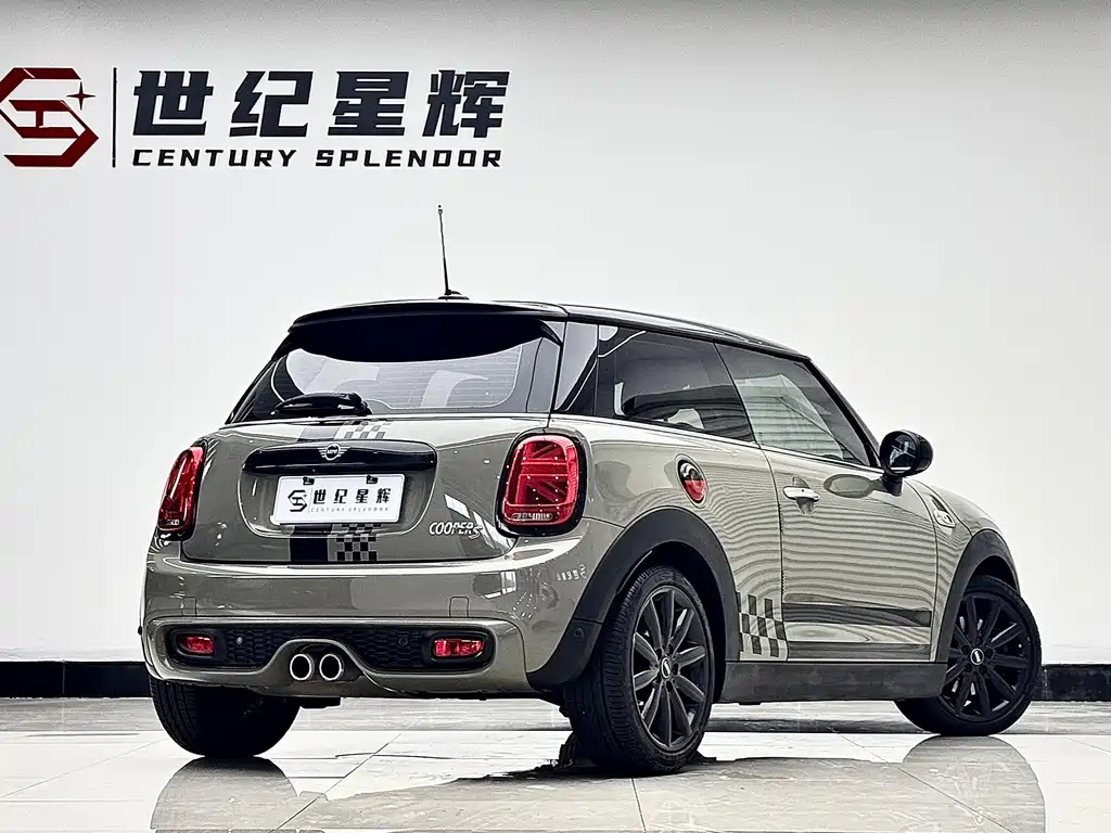 MINI MINI 2018