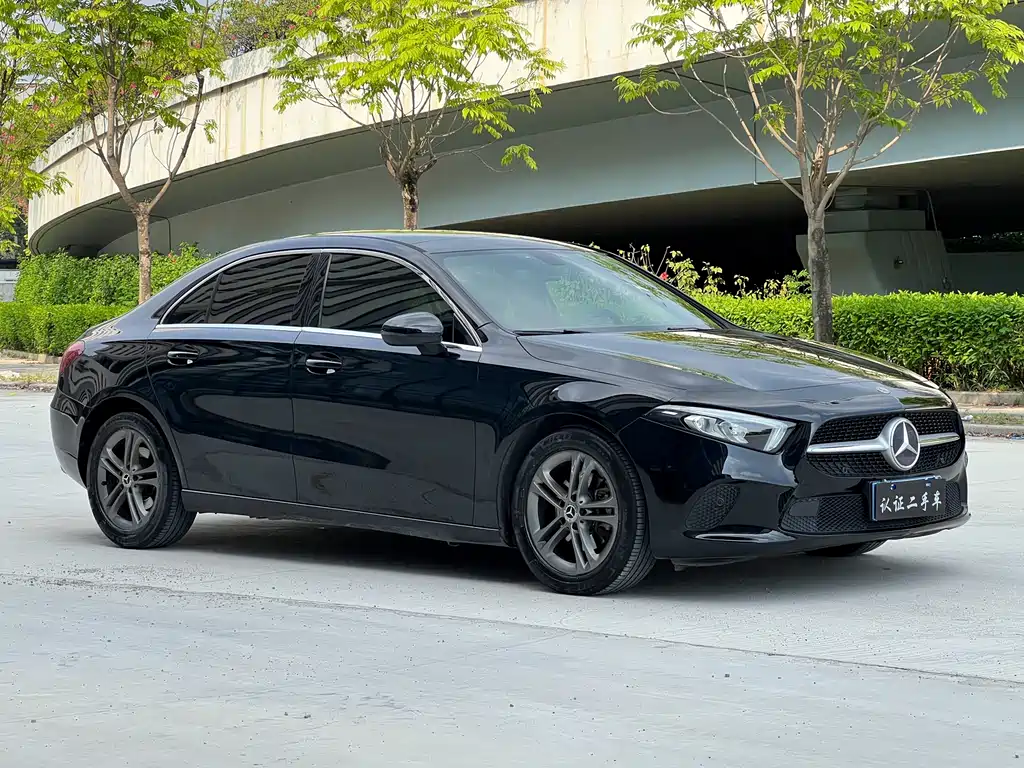 Mercedes-Benz A-Class 2019 — фото 3