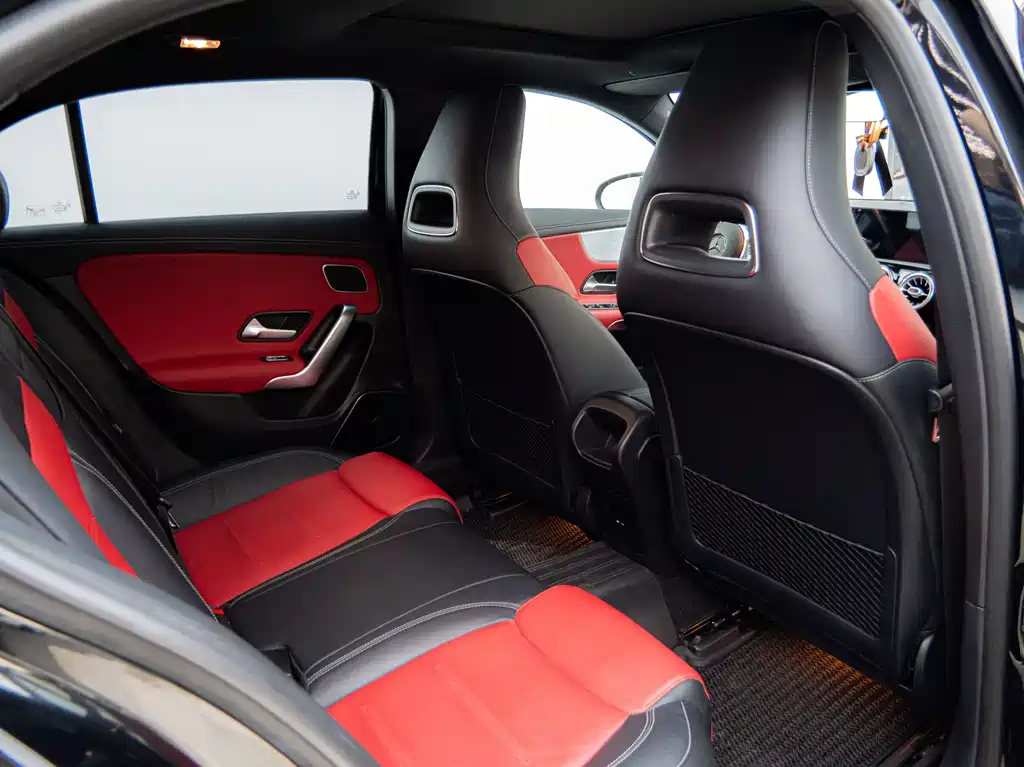 Mercedes-Benz A-Class AMG 2021 — фото 17