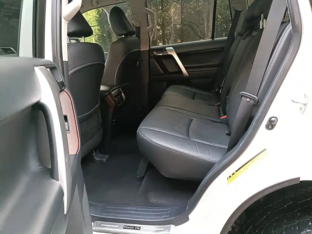 Toyota Prado 2017 — фото 7