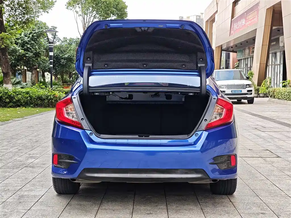 Honda Civic 2019 — фото 13
