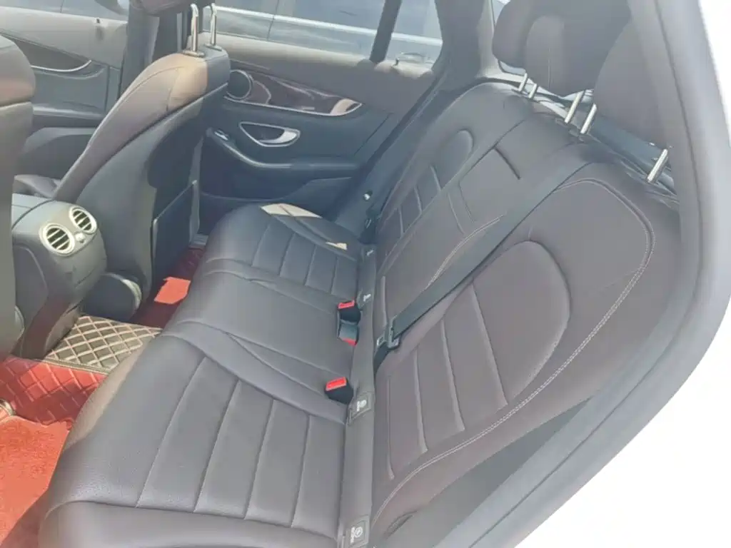 Mercedes-Benz GLC 2018 — фото 17