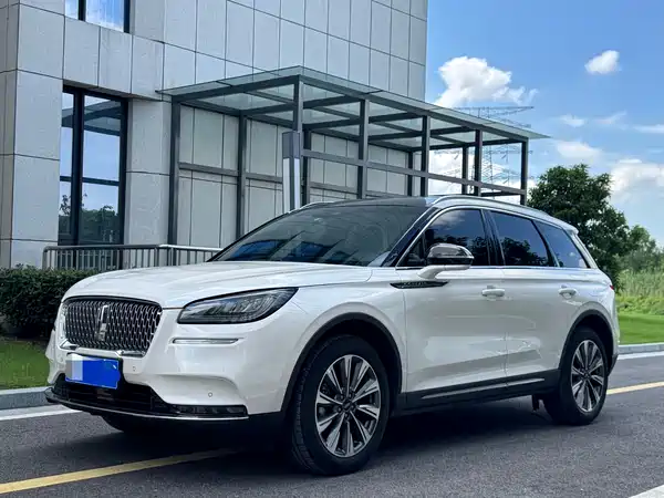 Lincoln Corsair 2021