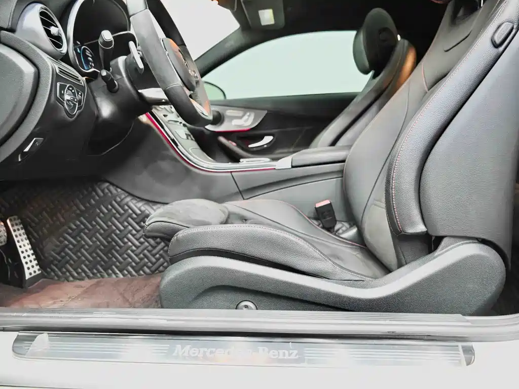 Mercedes-Benz C-Class 2023 — фото 17