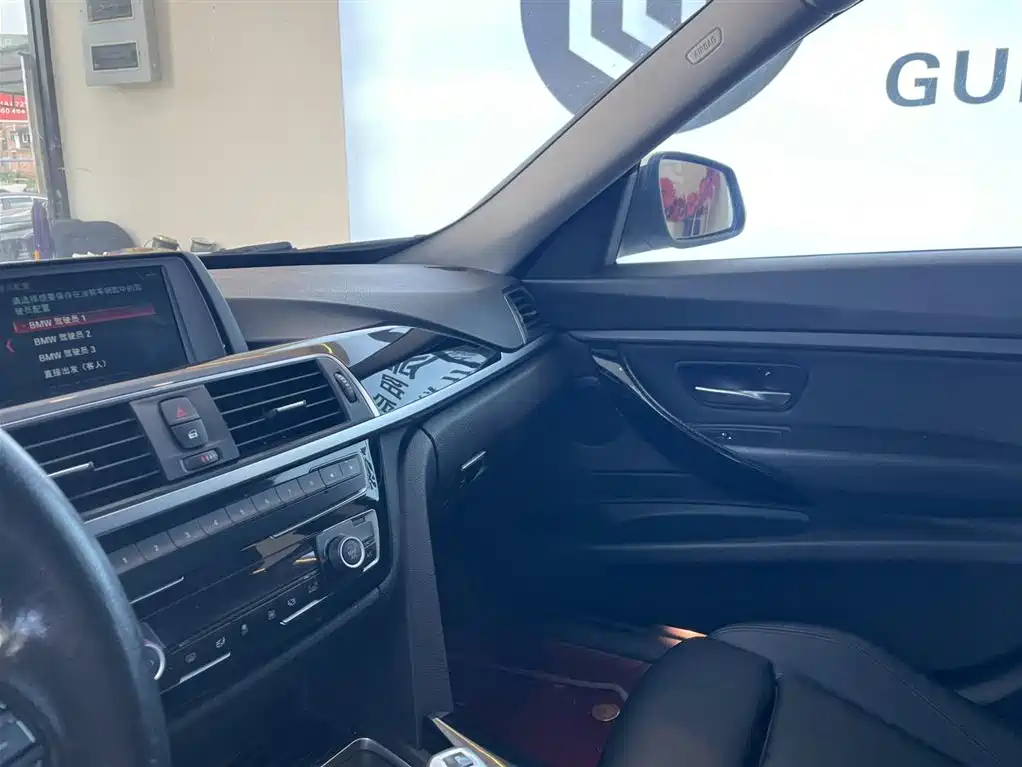 BMW 3 Series GT 2018 — фото 11
