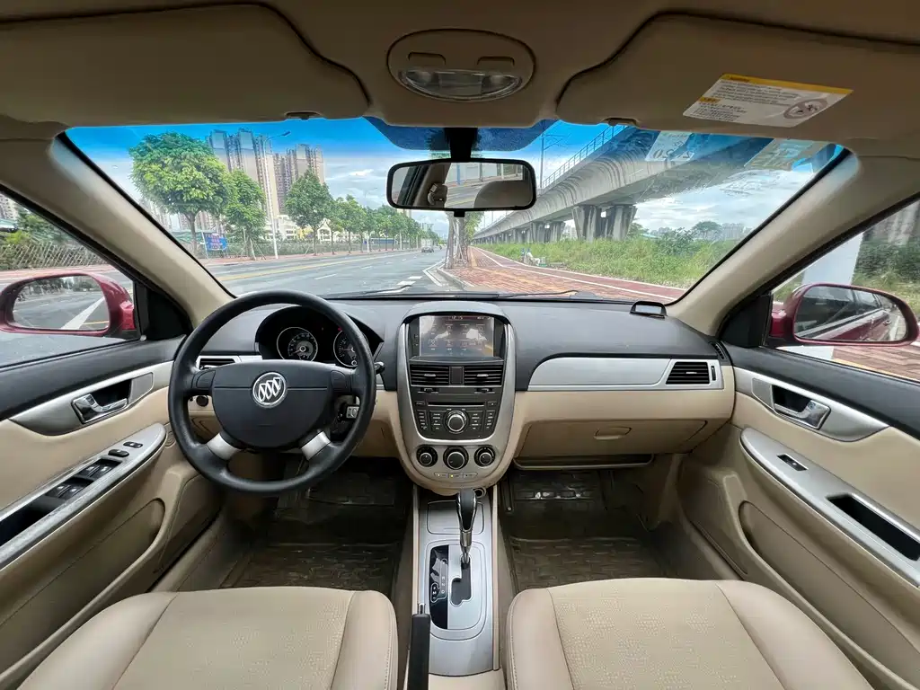 Buick Excelle 2013