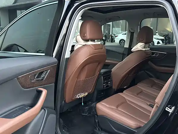 Audi Q7 2021