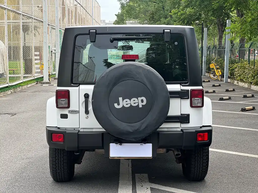 Jeep Wrangler 2016