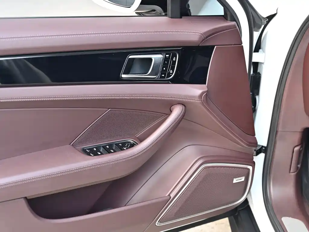 Porsche Panamera 2021 — фото 19