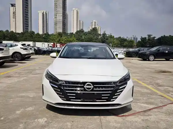 Nissan Teana 2023
