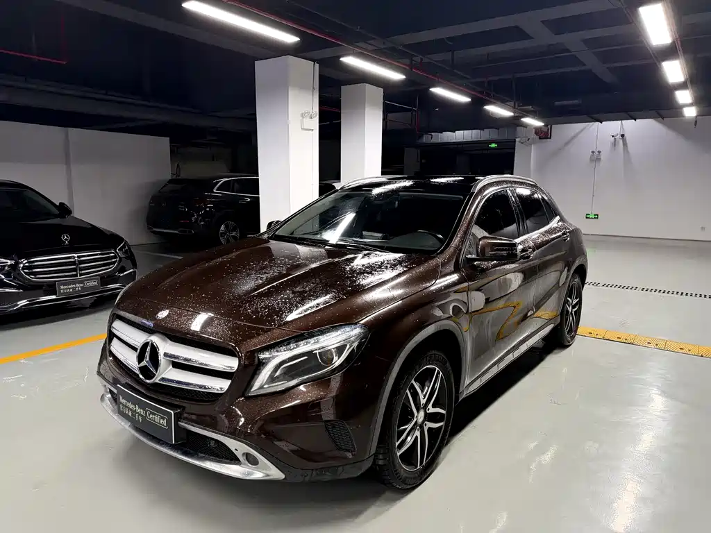 Mercedes-Benz GLA 2015