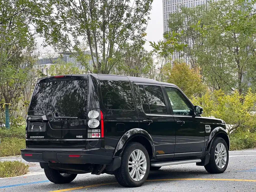 Land Rover Discovery 2014 — фото 21
