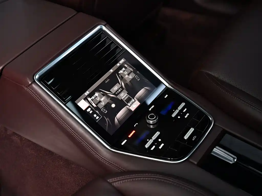 Porsche Panamera 2021 — фото 17