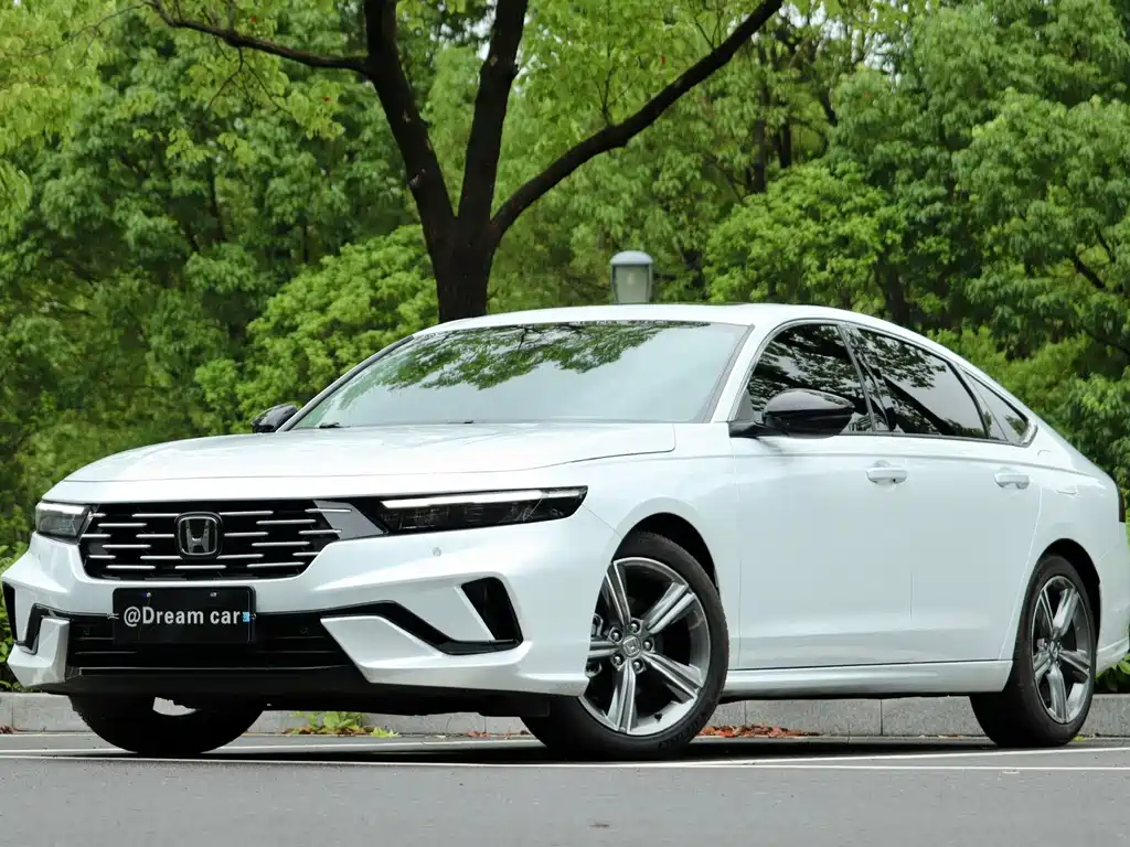 Honda Accord 2025 — фото 1