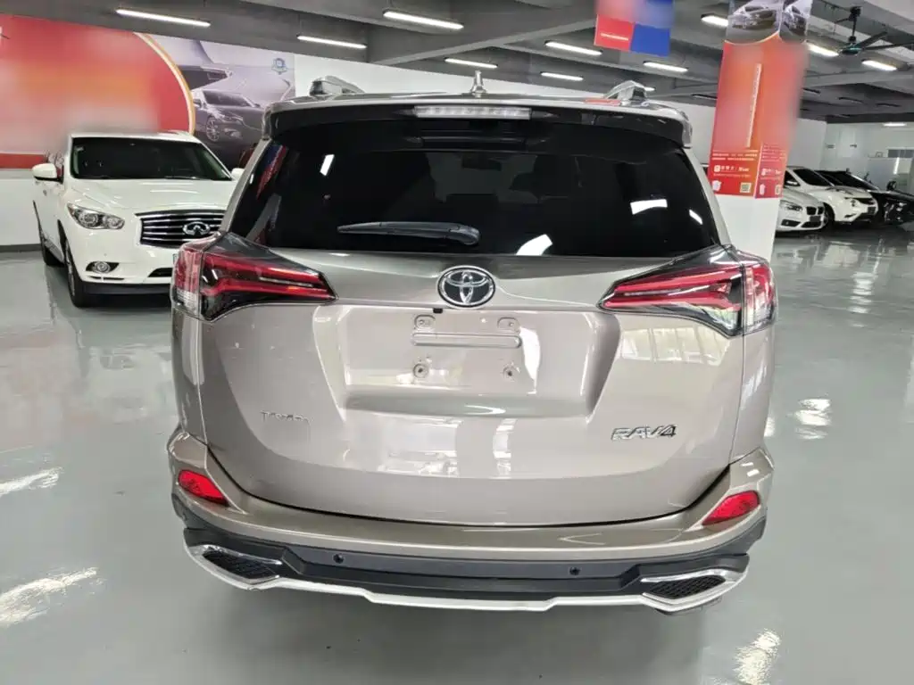 Toyota RAV4 2016