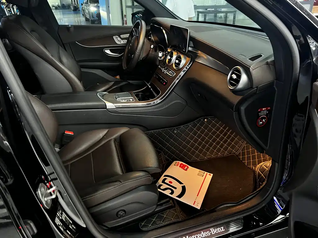Mercedes-Benz GLC 2020 — фото 13