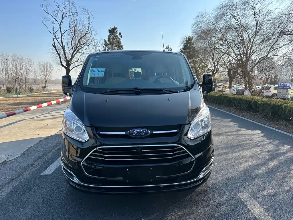 Ford Tourneo 2019 — фото 5