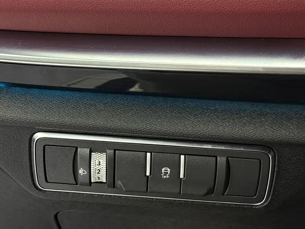 Jetour X70 PLUS 2023 — фото 20