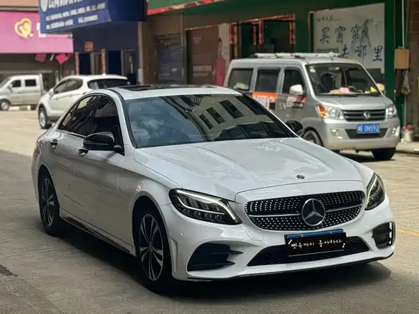 Mercedes-Benz C-Class 2019