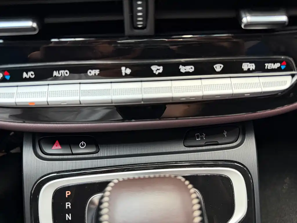 GAC Trumpchi M6 2022 — фото 12