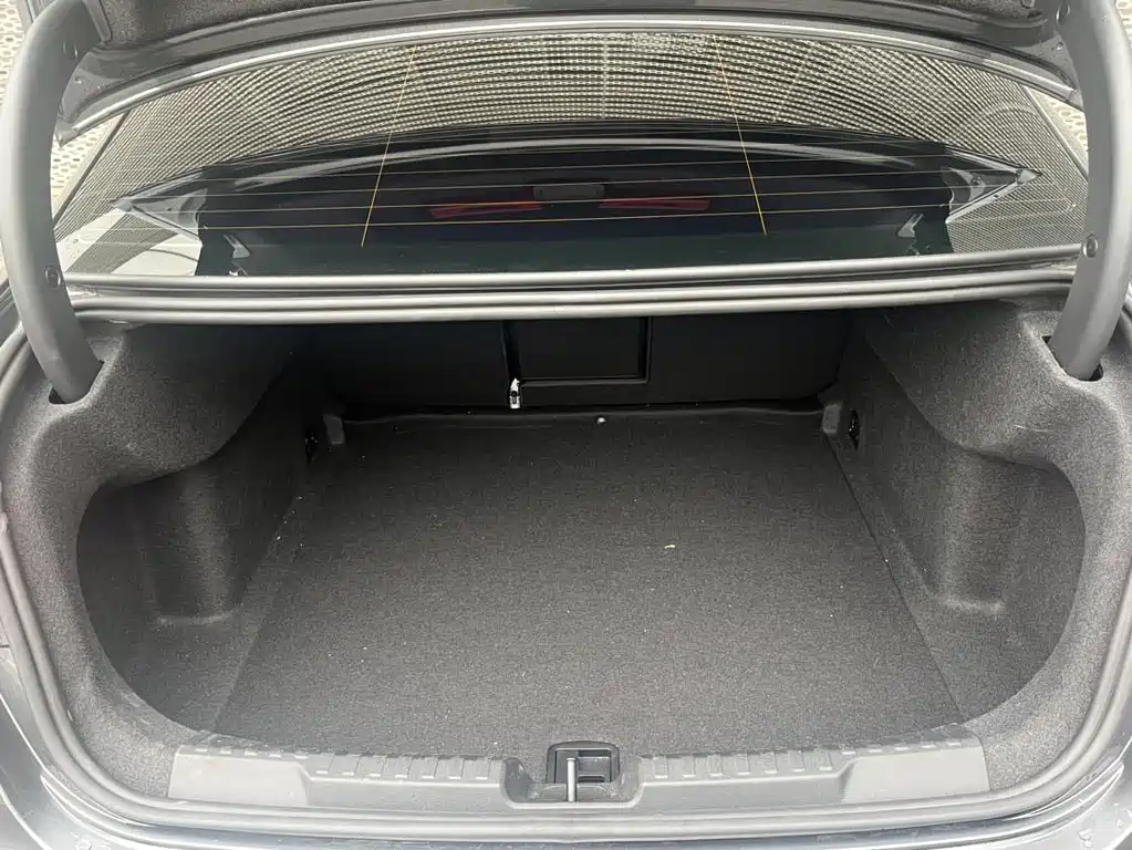 Audi A3 2023 — фото 16