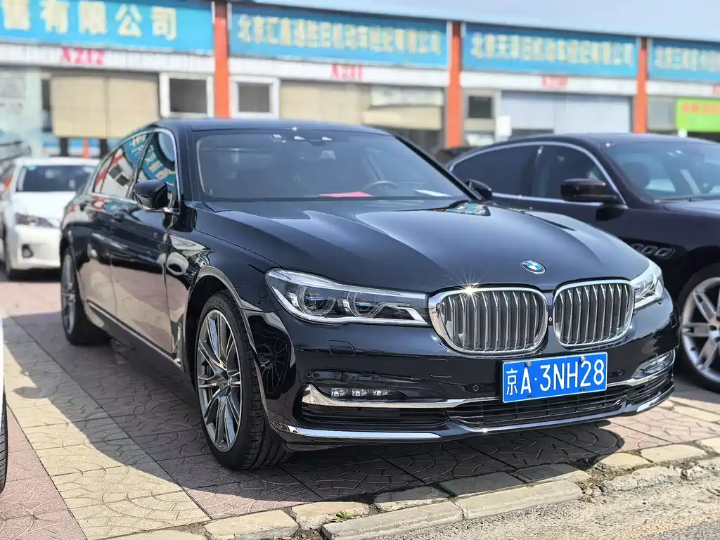 BMW 7 Series 2019 — фото 3
