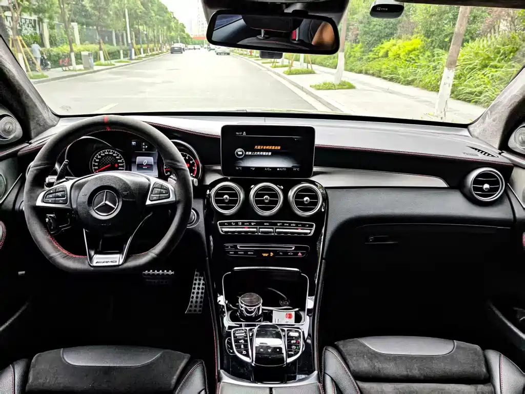 Mercedes-Benz GLC AMG 2017 — фото 8