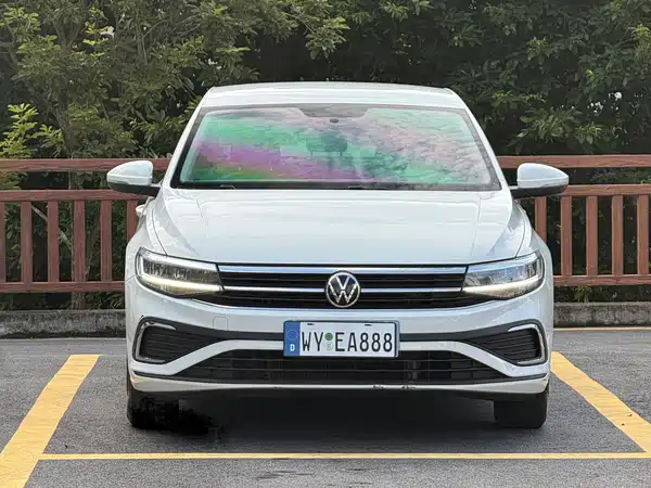 Volkswagen Bora 2024