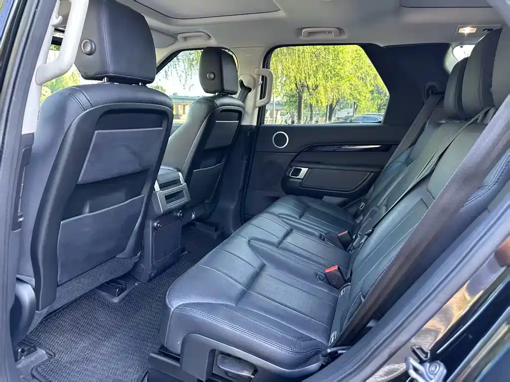 Land Rover Discovery 2019