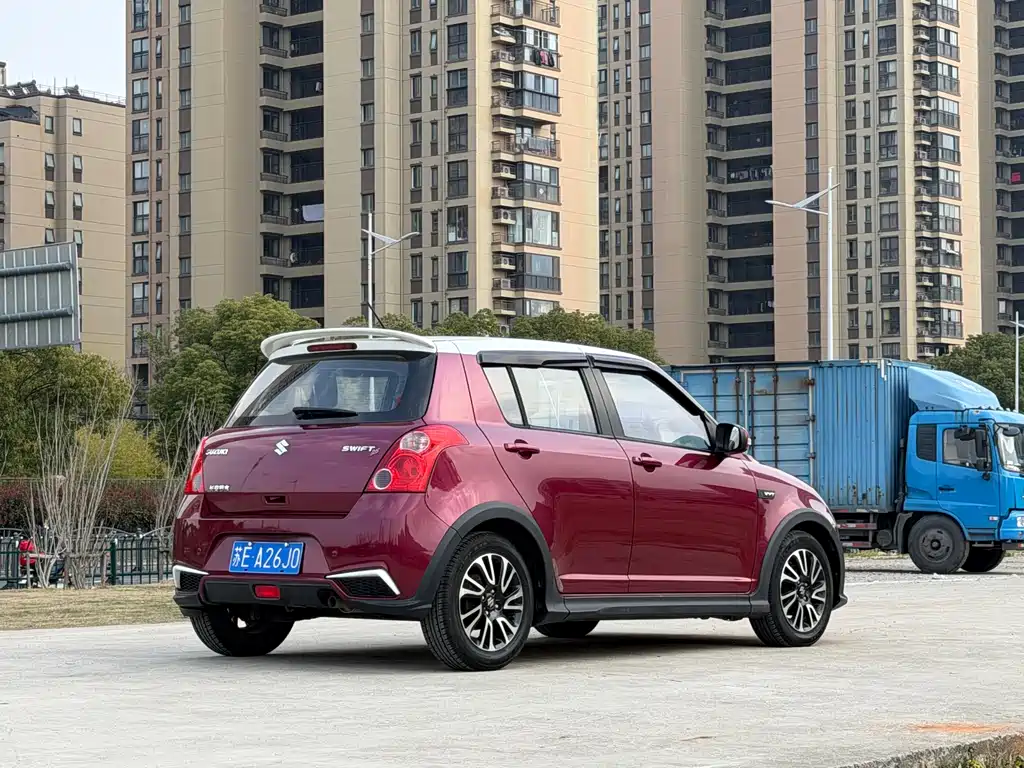 Suzuki Swift 2014 — фото 5
