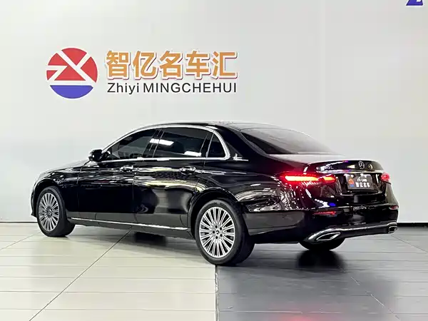 Mercedes-Benz E-Class 2022