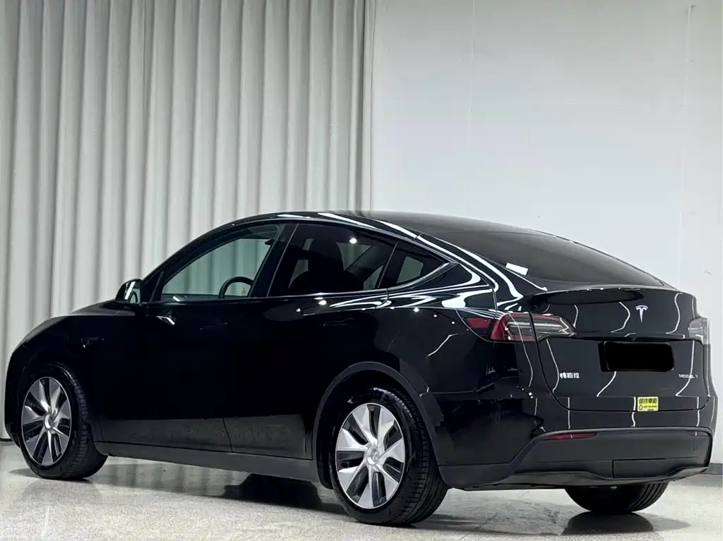 Tesla Model Y 2022 — фото 4