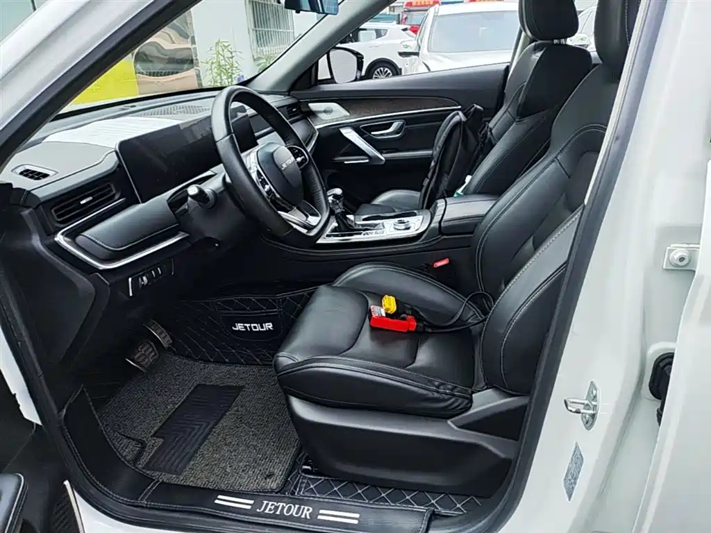 Jetour X70 PLUS 2021 — фото 15