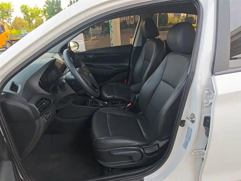 Hyundai Elantra 2019 — фото 15