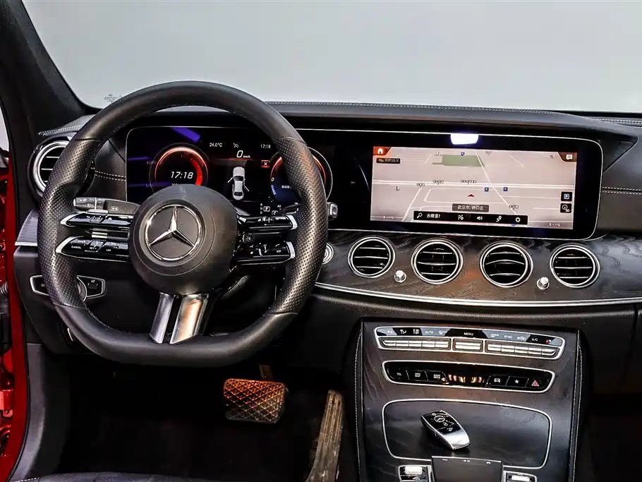 Mercedes-Benz E-Class 2021 — фото 29