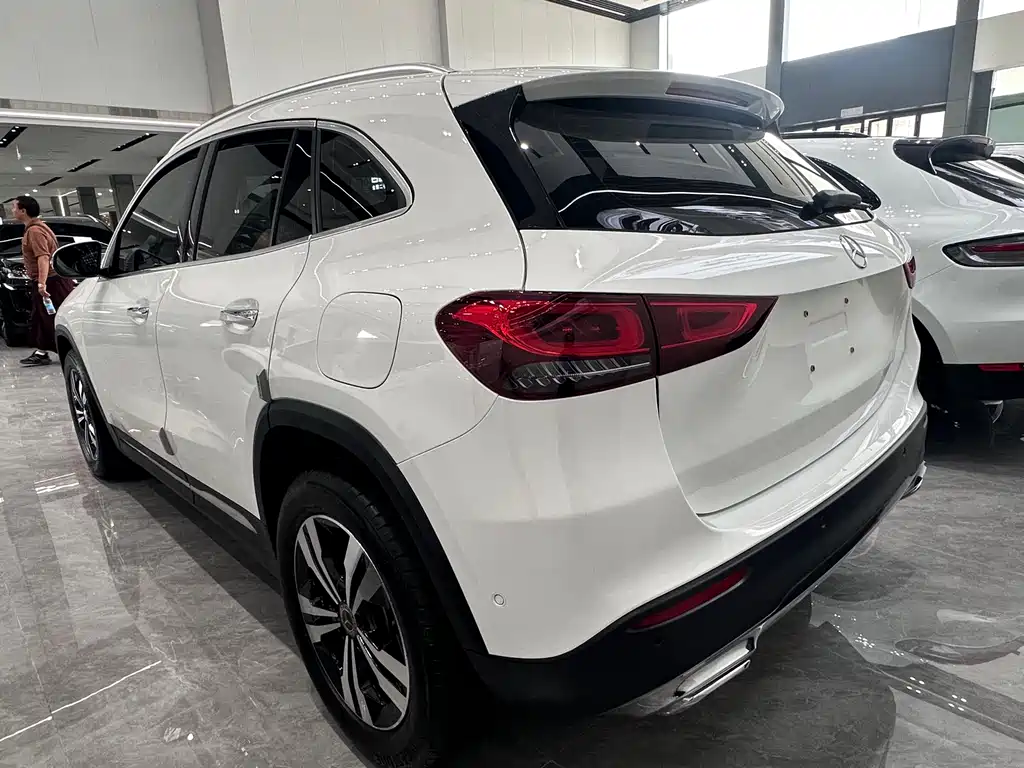 Mercedes-Benz GLA 2020 — фото 11