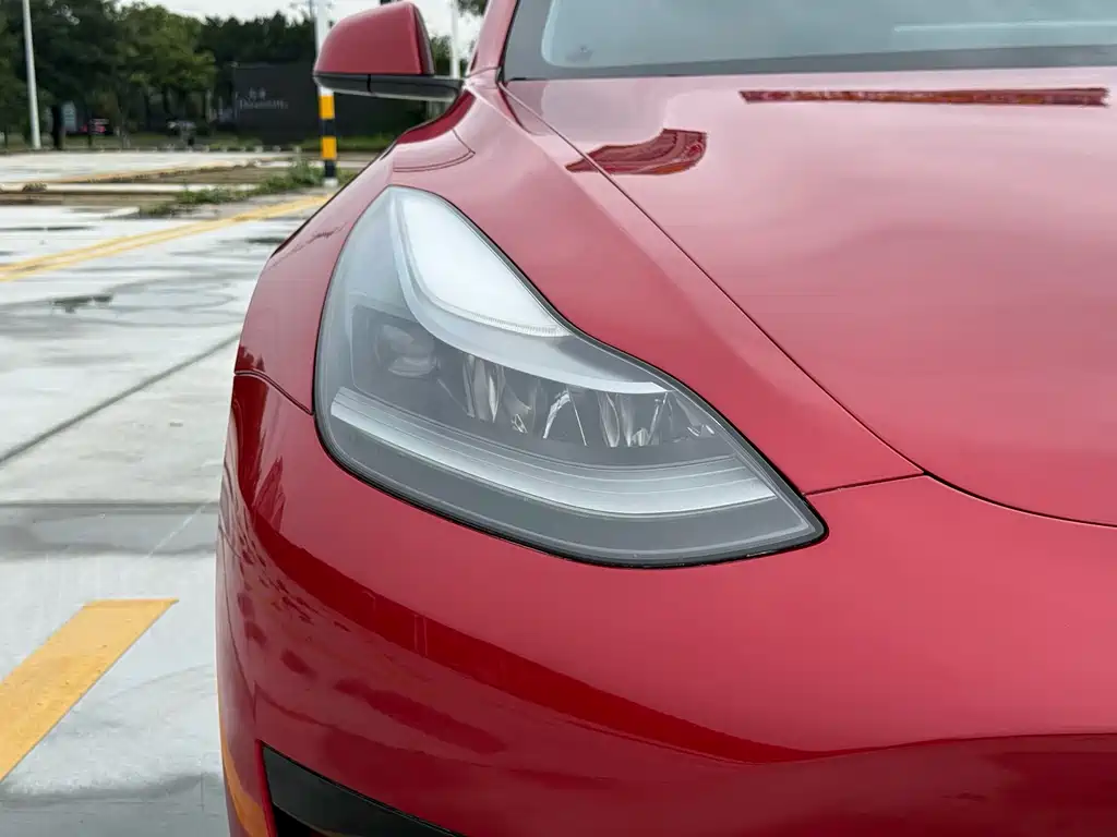 Tesla Model 3 2021 — фото 11