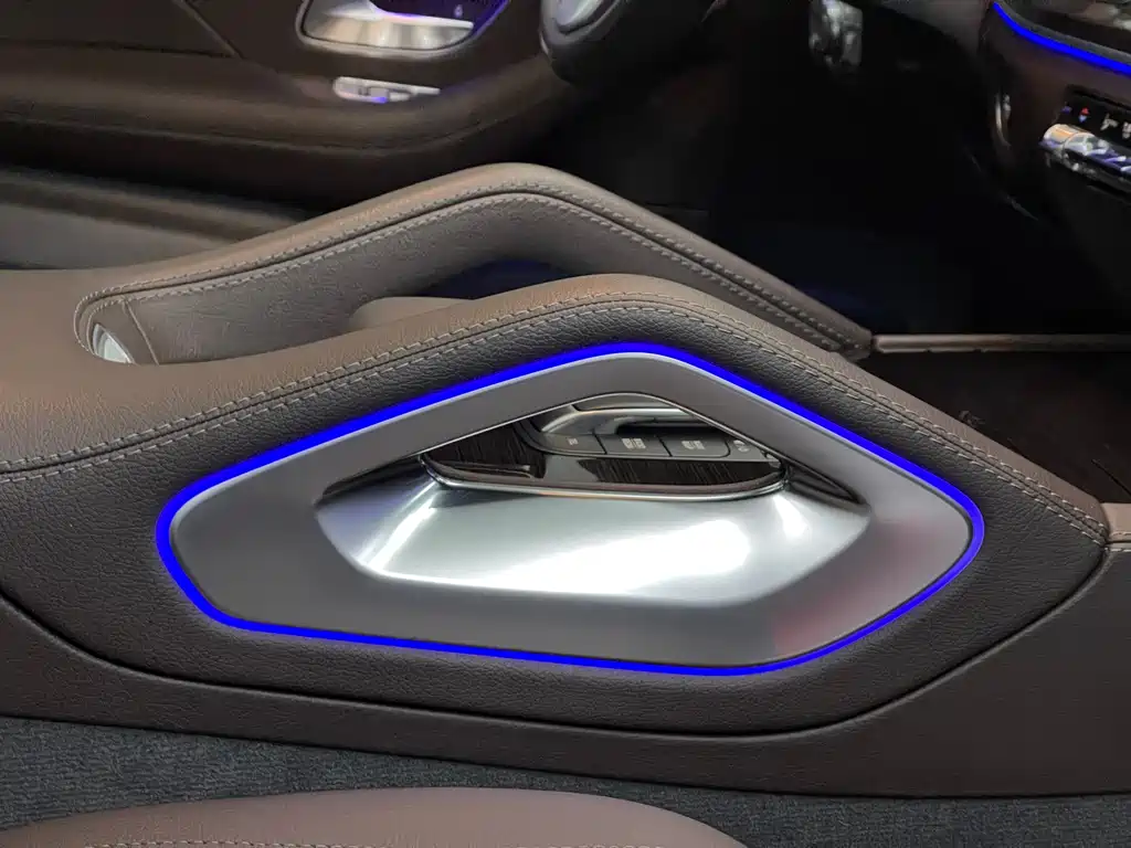 Mercedes-Benz GLE 2020 — фото 24