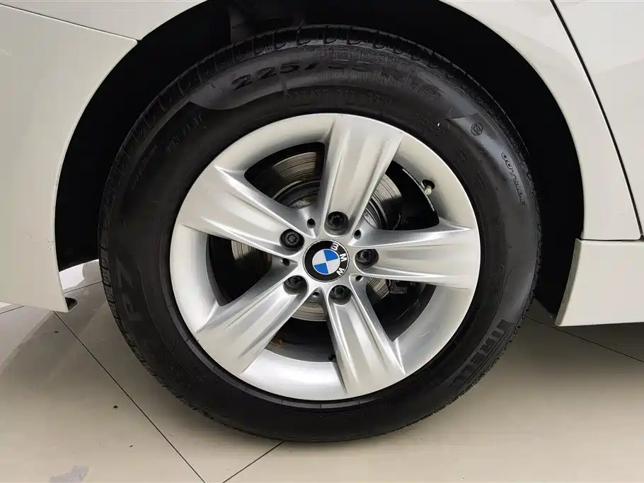 BMW 3 Series 2015 — фото 6