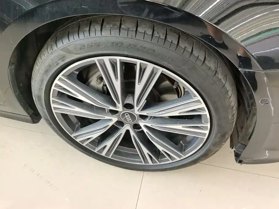 Audi A6L 2023