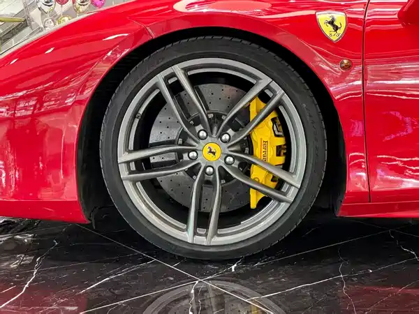 Ferrari 488 2015