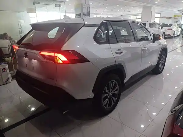 Toyota RAV4 2023
