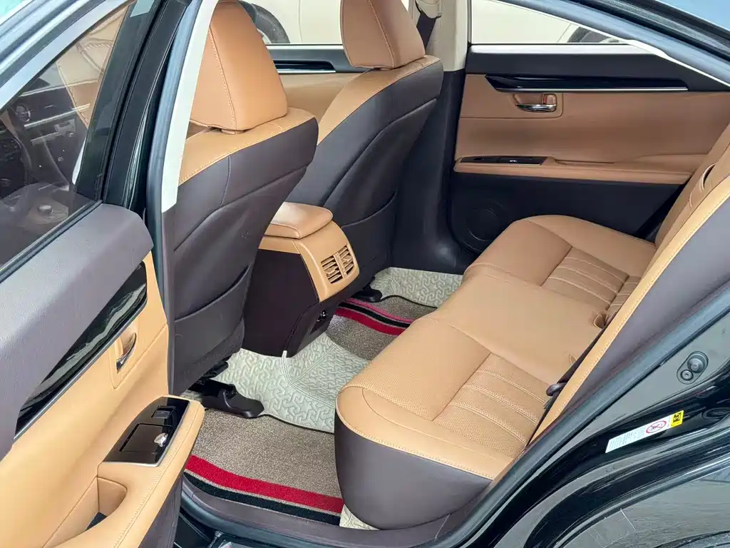 Lexus ES 2017