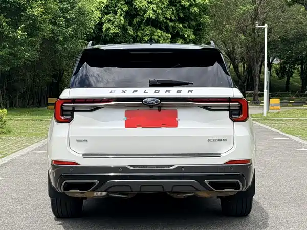 Ford Explorer 2023