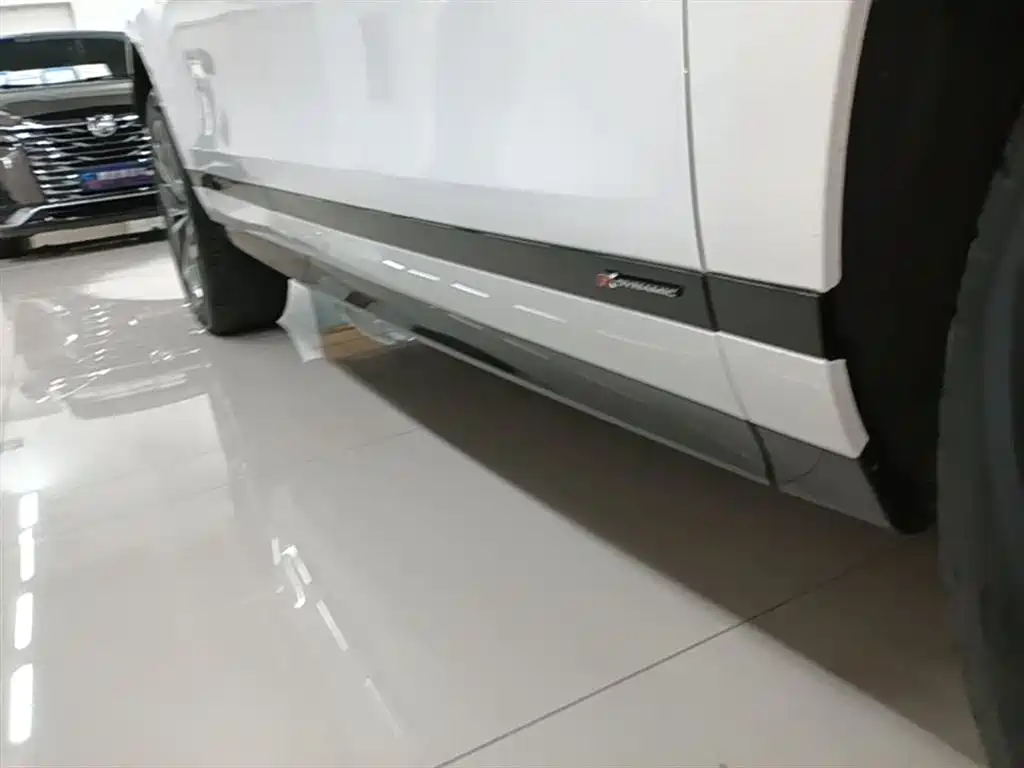 Land Rover Evoque 2022 — фото 21