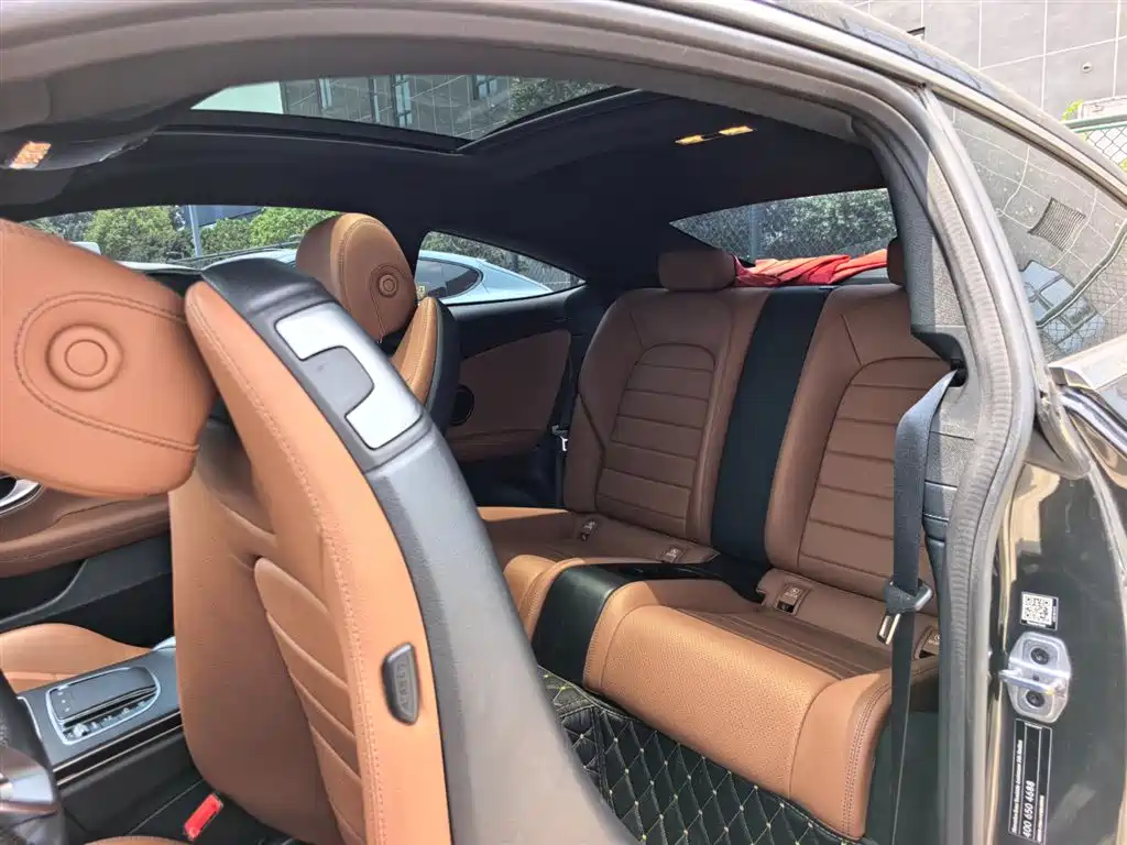 Mercedes-Benz C-Class 2019 — фото 10